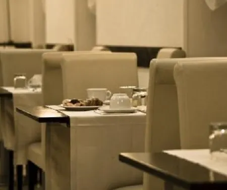 Saint Paul Hotel 4*