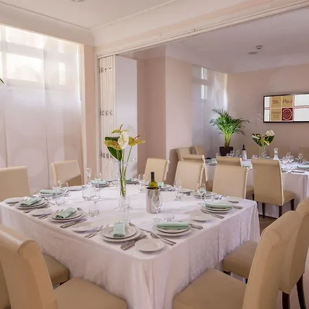 Saint Paul Hotel 4*