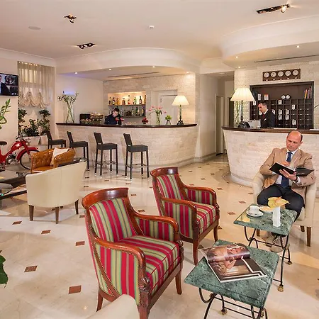Saint Paul Hotel 4*